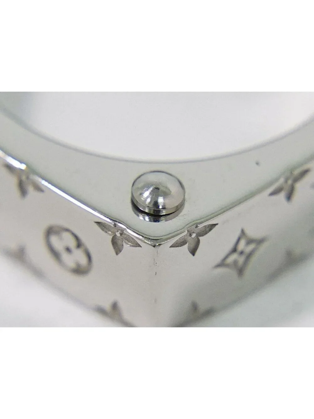 Louis Vuitton LV Ring Monogram Gold M Metal Silver - Picture 6 of 10